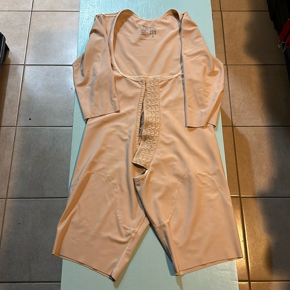 Marena post op stage 1 faja - Picture 1 of 5